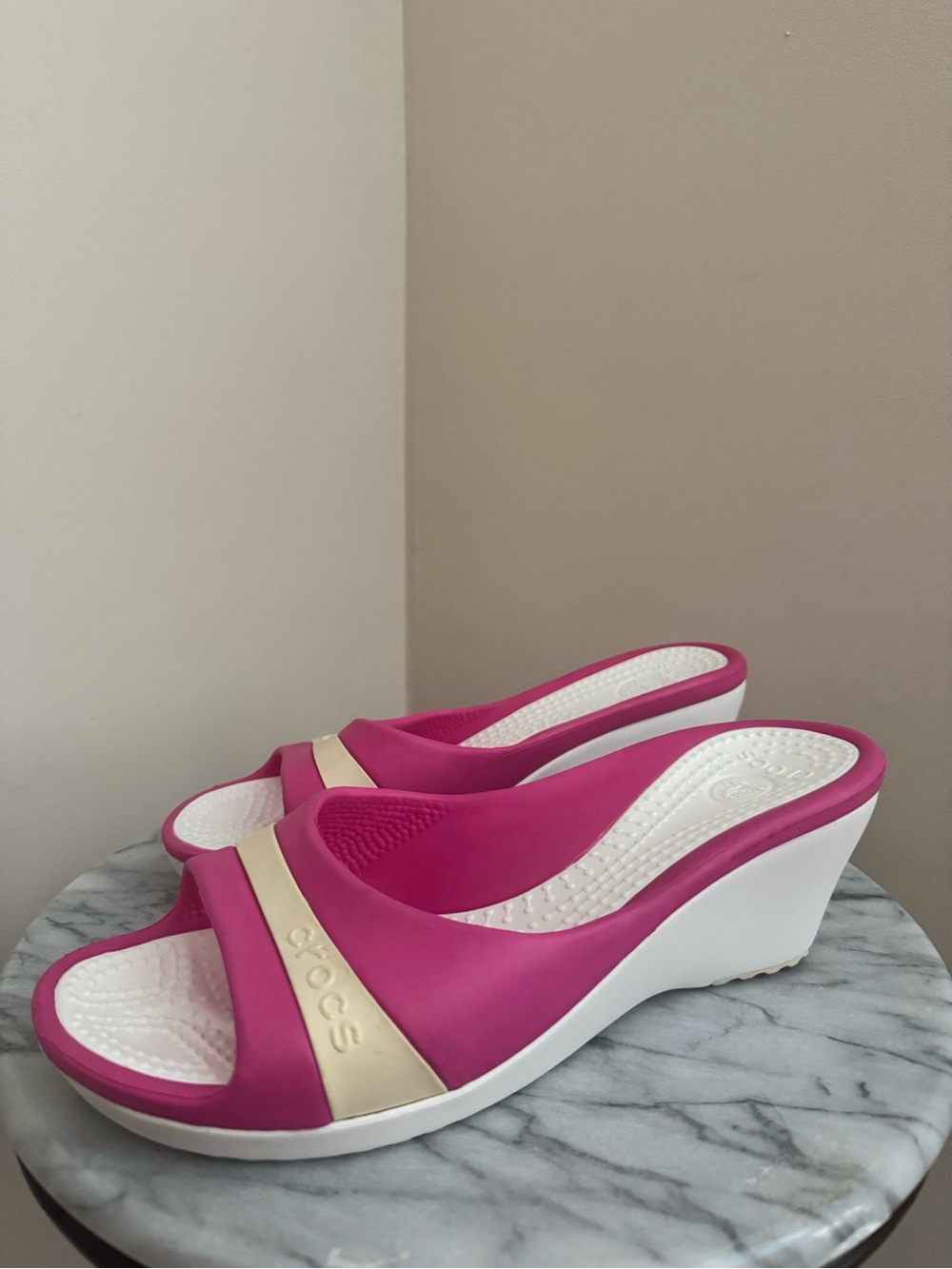 Crocs Sassari Wedge Sandals Women’s Size 12 Pink White Slip On Comfort Slides